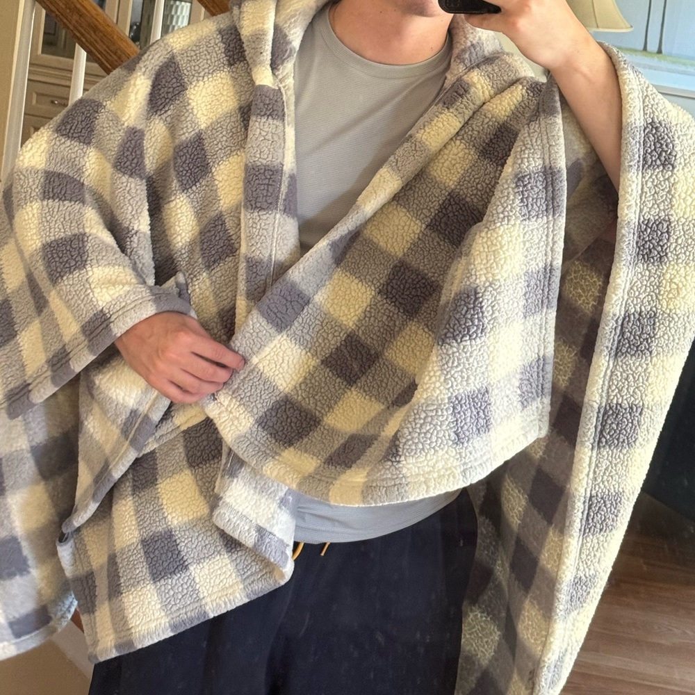 L.L. Bean Soft Textured Wearable Hood Blanket